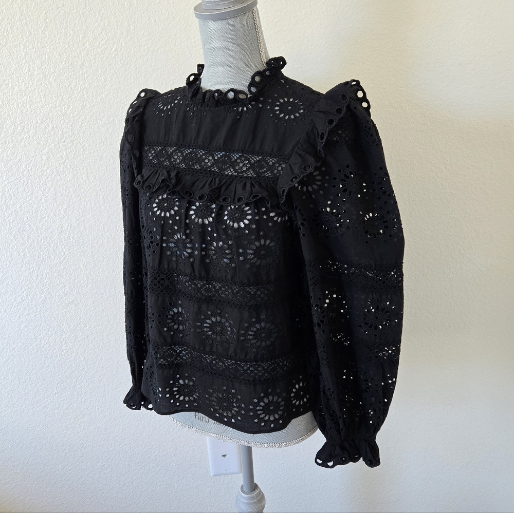 Stellah Blouse Eyelet Trimmed High Neck Long‎ Sleeve Black Cotton Medium Fairy
